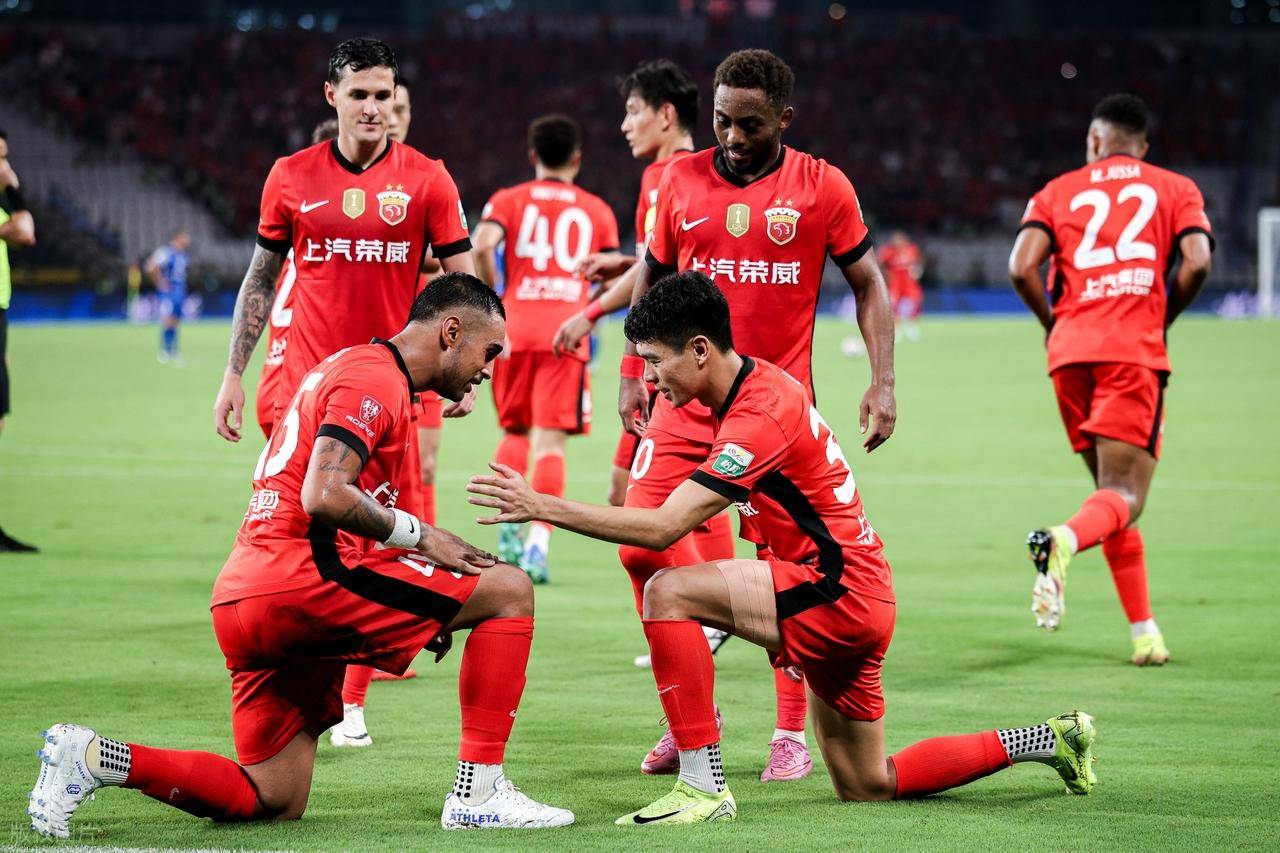 赛地聚焦——亚冠集结日热度飙升；北京首钢防线松动；气氛紧张；赛季目标并未改变的简单介绍-澳门六合彩网